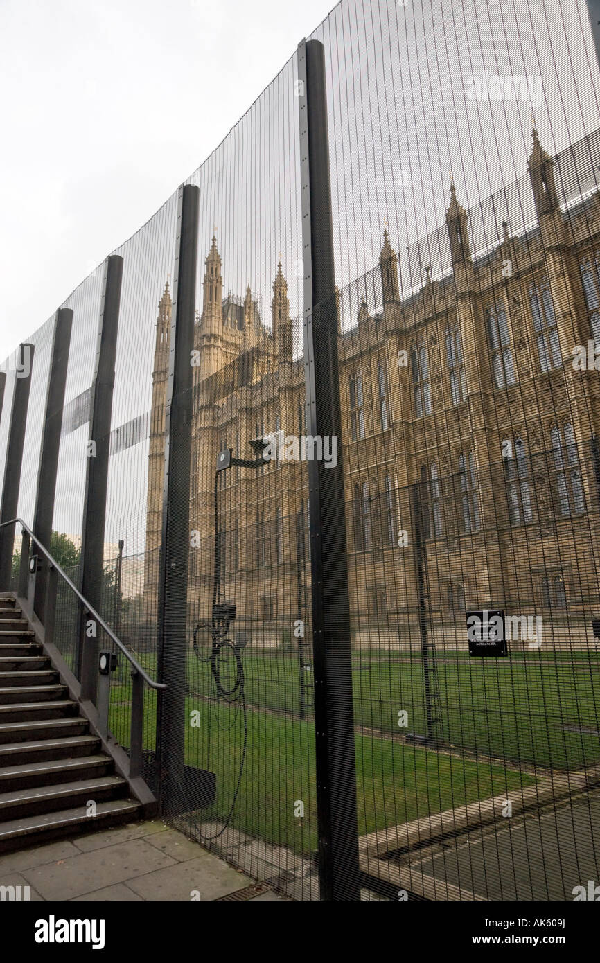 Londra Sicurezza presso il Parlamento Westminster anti terrorismo misure Foto Stock