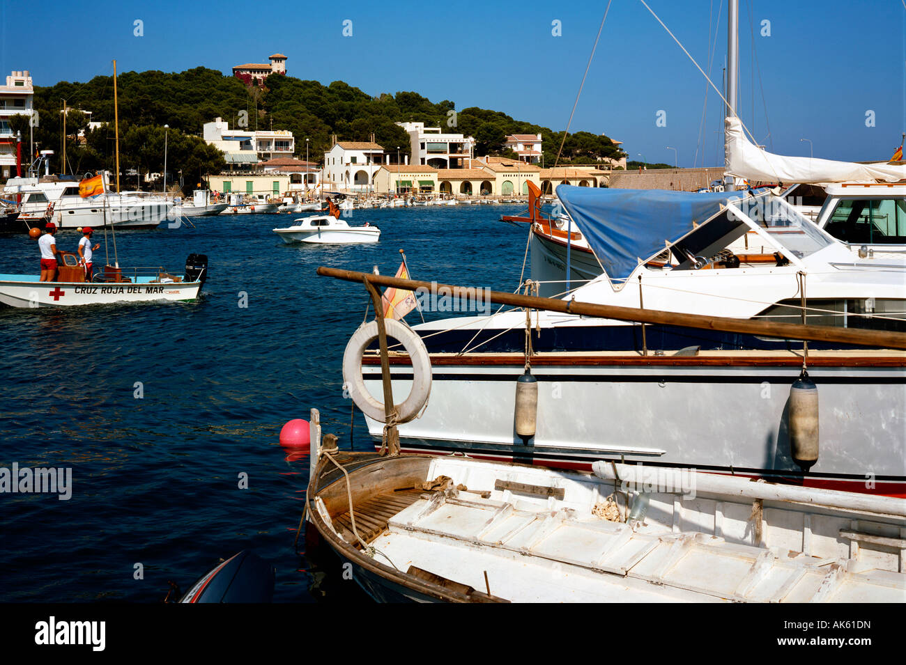 Barche nel porto / Cala Ratjada Foto Stock