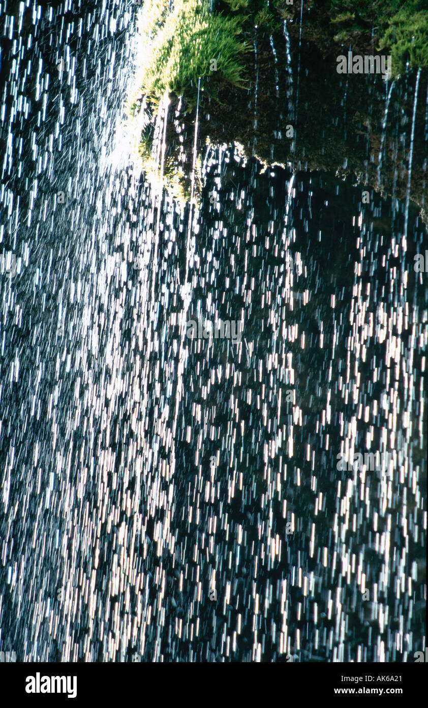 Cascata Baviera Germania Schleierfaelle Oberammergau Deutschland Europa Wasserfall Hochformat Ausschnitt Verticale dettaglio Foto Stock