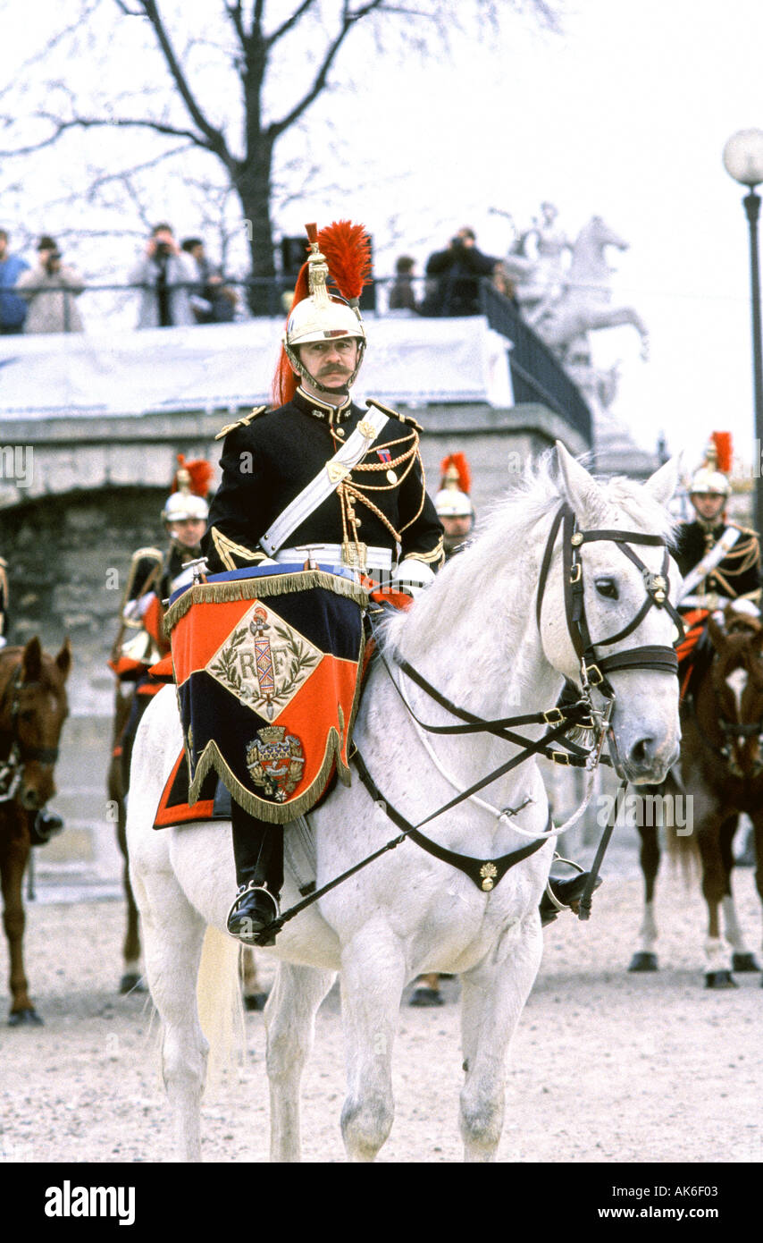 Gli eventi di Parigi, "14 luglio", il giorno della Bastiglia, della Guardia repubblicana, Banda Militare, in giardini Tuileries uomo in uniforme a cavallo Foto Stock