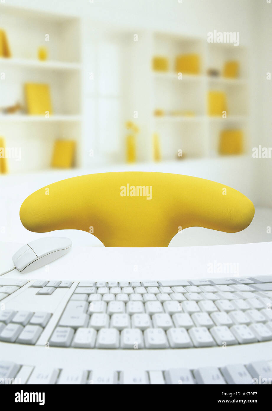 Ripiano tastiera giallo Foto Stock