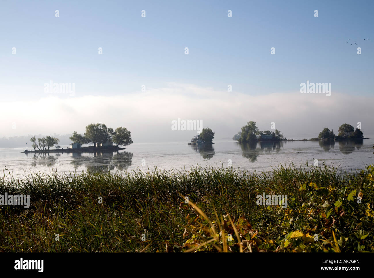 Sun rise in St Lawrence River Ontario Canada Foto Stock