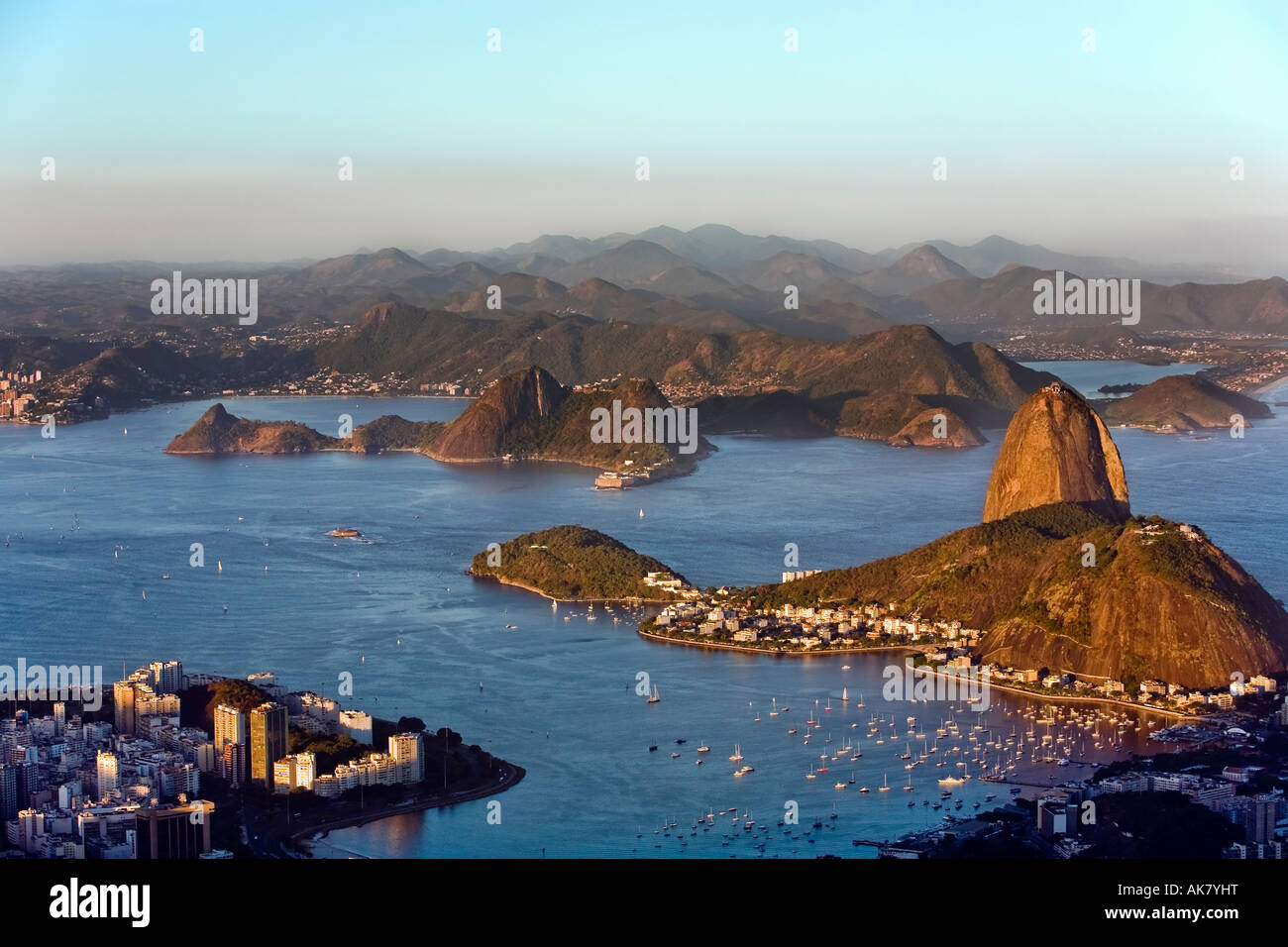 Vista aerea del botafogo e il pan di zucchero di Rio de Janeiro in Brasile Foto Stock