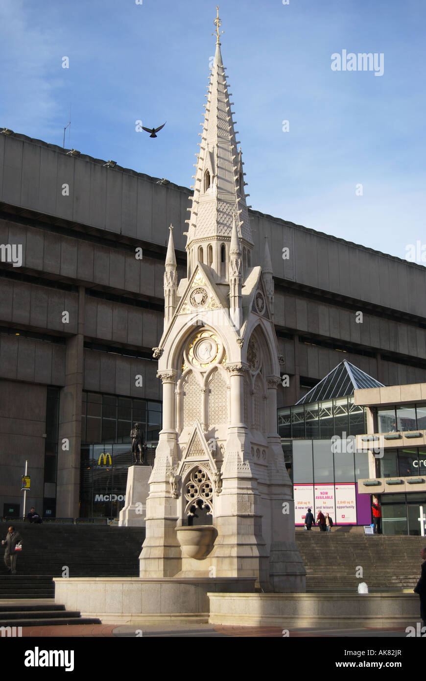 Chamberlain monumento e fontana, Chamberlain Square, Birmingham, West Midlands, England, Regno Unito Foto Stock