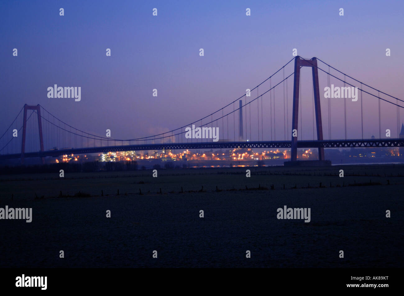 Ponte sul fiume Reno / Emmerich Foto Stock