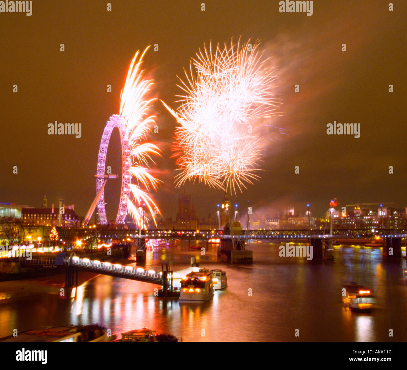 London Eye Nuovo Anno fuochi d'artificio Foto Stock