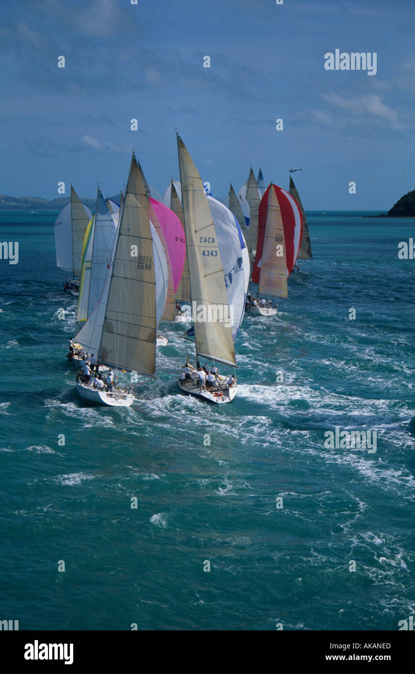 Yachts racing durante Hamilton Island Race Week Whitsunday Australia Foto Stock