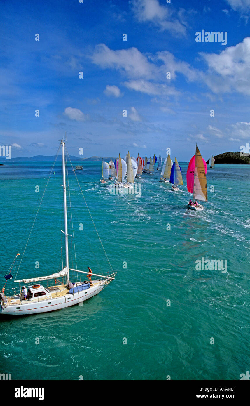 Yachts racing durante Hamilton Island Race Week Whitsunday Australia Foto Stock