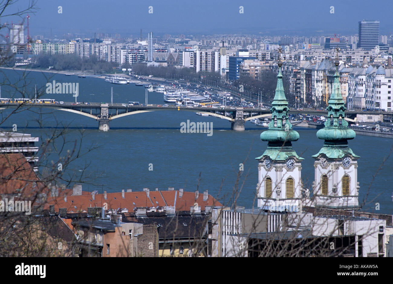 Il Fiume Danubio dalla collina di Castello di Buda Budapest Ungheria Foto Stock