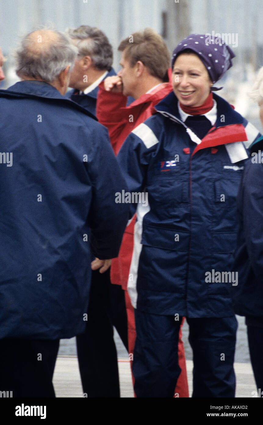 S.A.R. la principessa reale Anne Elizabeth Alice Louise che conduce reale Dazi in un mare nel sud dell'Inghilterra Foto Stock