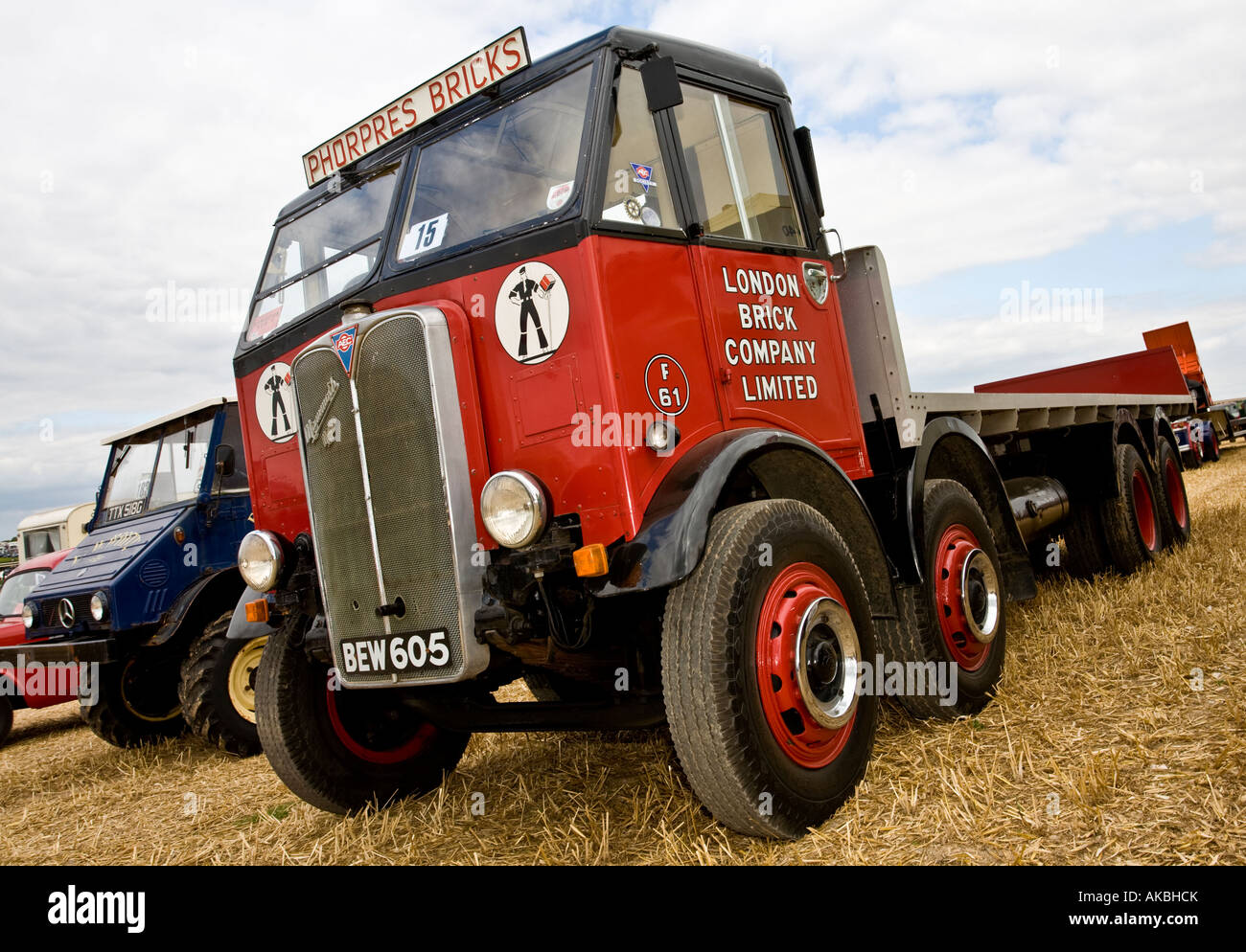 1939 AEC Mammoth principali 8-wheeler flatbed, Reg No. BEW 605, al grande Dorset fiera del vapore, Inghilterra, Regno Unito. Foto Stock