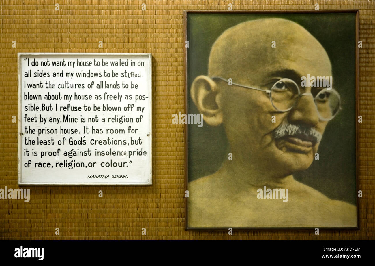 Il Mahatma Gandhi pittura e testo. Nazionale Museo Gandhi. New Delhi. India Foto Stock