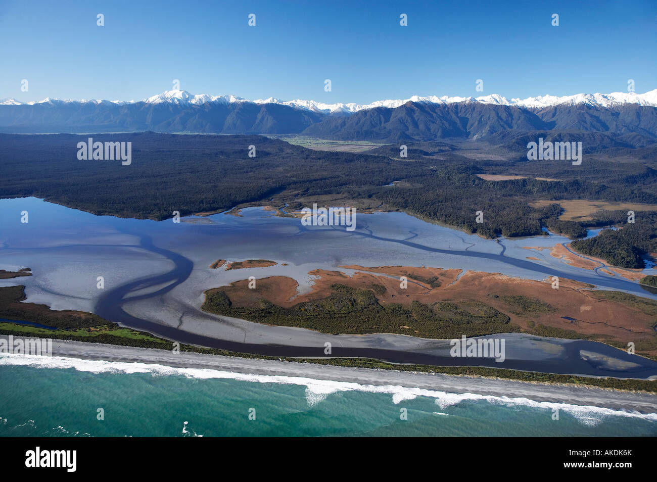 Okarito laguna costa ovest di Isola del Sud della Nuova Zelanda antenna Foto Stock