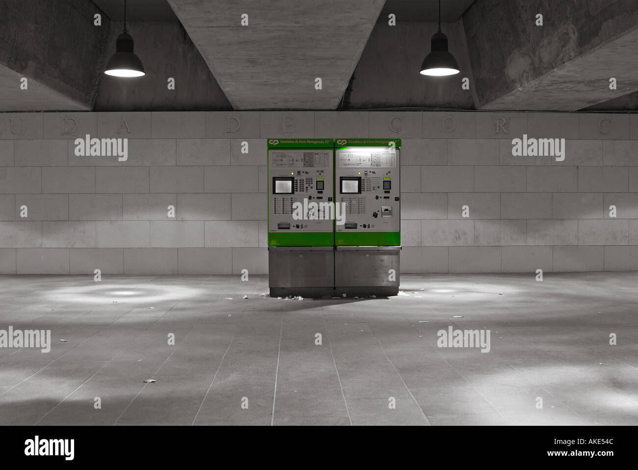 Svuotare ferrovia metropolitana di Lisbona Portogallo Foto Stock