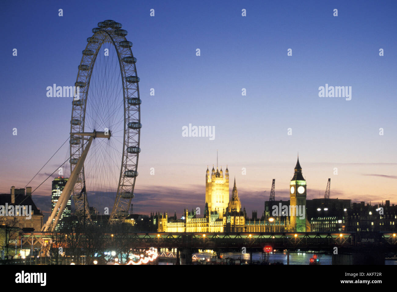 Vista dal ponte di Waterloo, Londra, Gran Bretagna Foto Stock