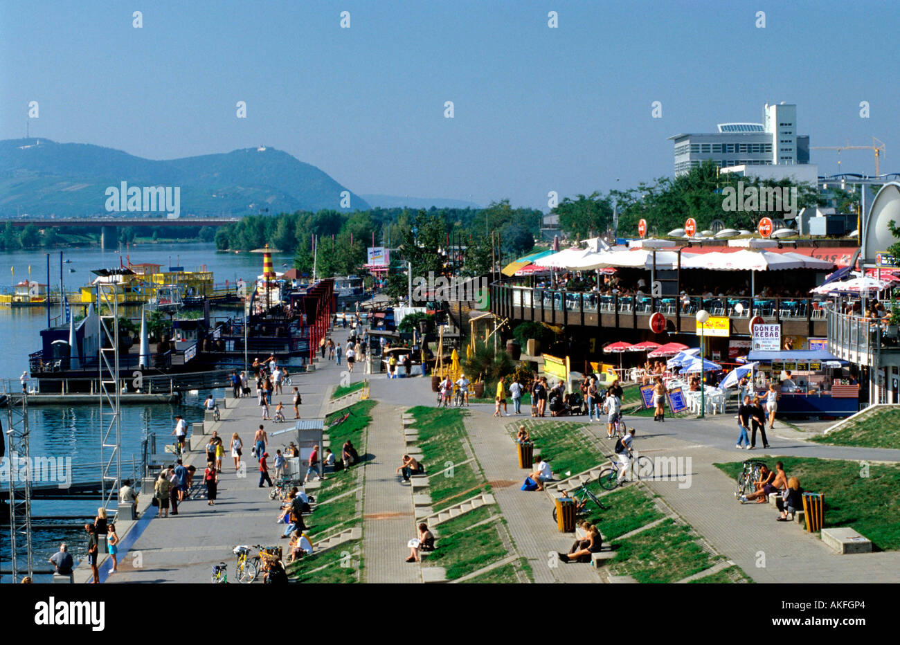 Wien, Blick über Alte Donau und Copa Cagrana Foto Stock