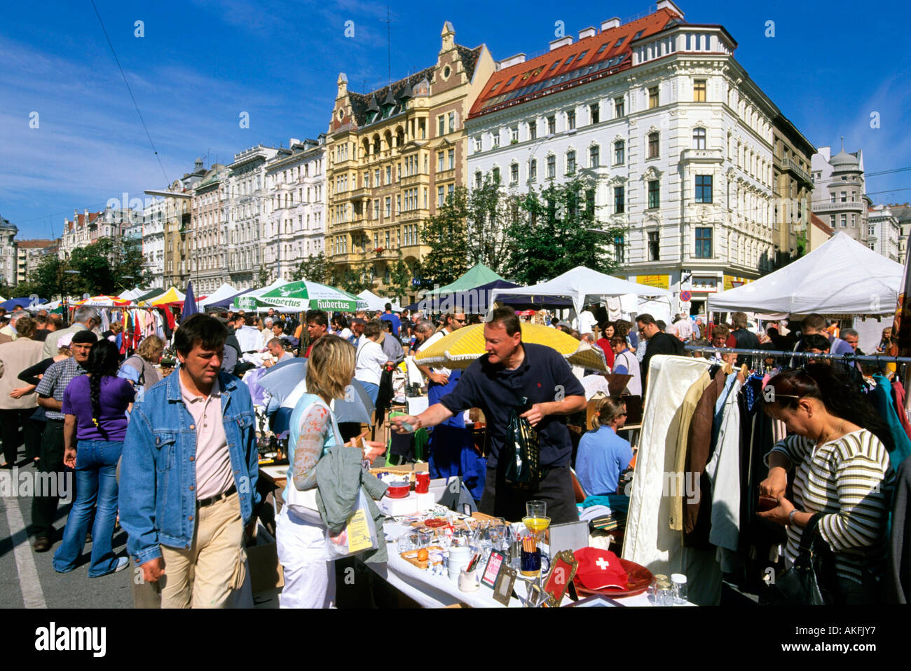 Austria, Vienna Naschmarkt, Flohmarkt samstäglicher Foto Stock