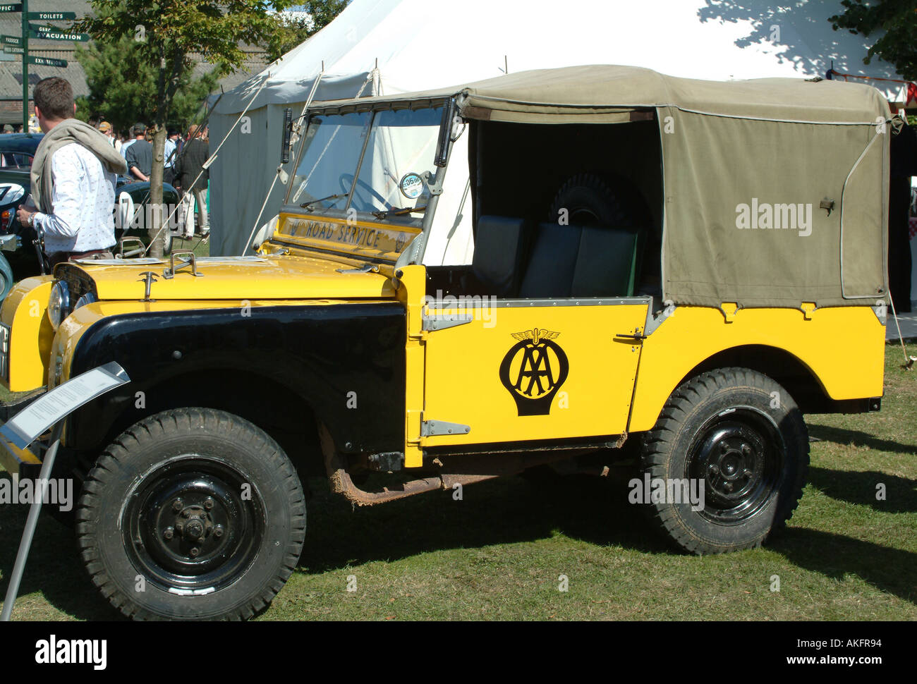 Vecchio Automobile Association Land Rover a Goodwood Meeting 2005 Foto Stock