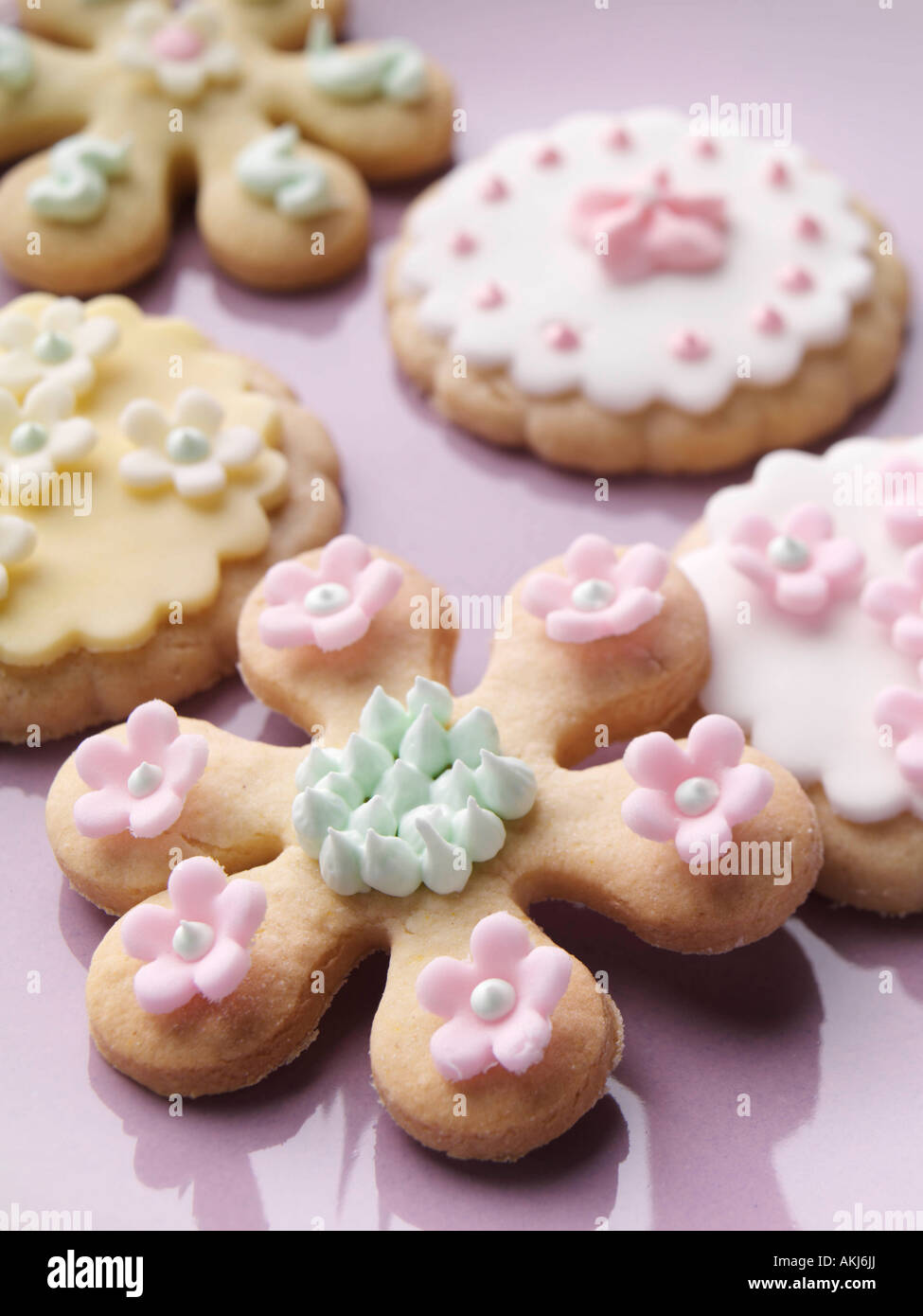 Biscotti fatti in casa i cookie fiori vegetariano cibo editoriale Foto Stock