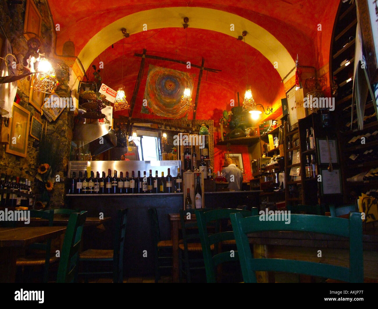 La Rosa Blu wine shop, La Spezia, Liguria, Italia Foto stock - Alamy