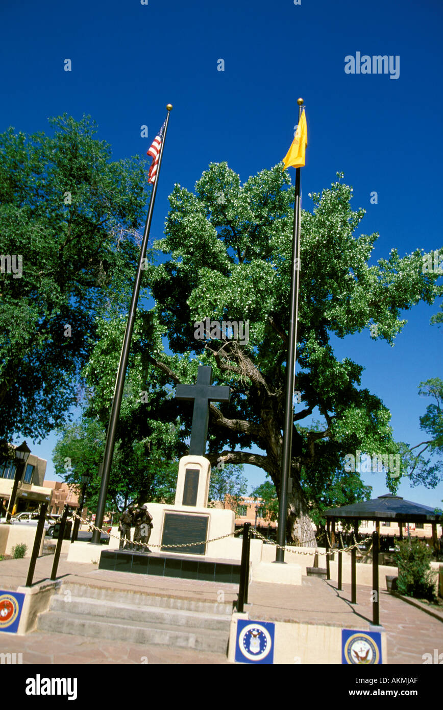 Veterans Memorial downtown Piazza Principale Town Plaza Taos New Mexico USA Foto Stock