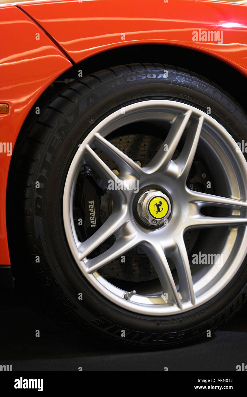 Ferrari Enzo ruota close up Foto Stock