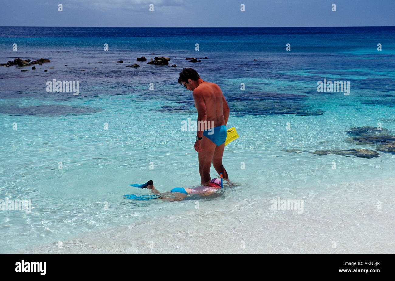 I turisti sulla spiaggia Antille Olandesi Bonaire Mar dei Caraibi Washington Slagbaai National Park Wayaka Foto Stock