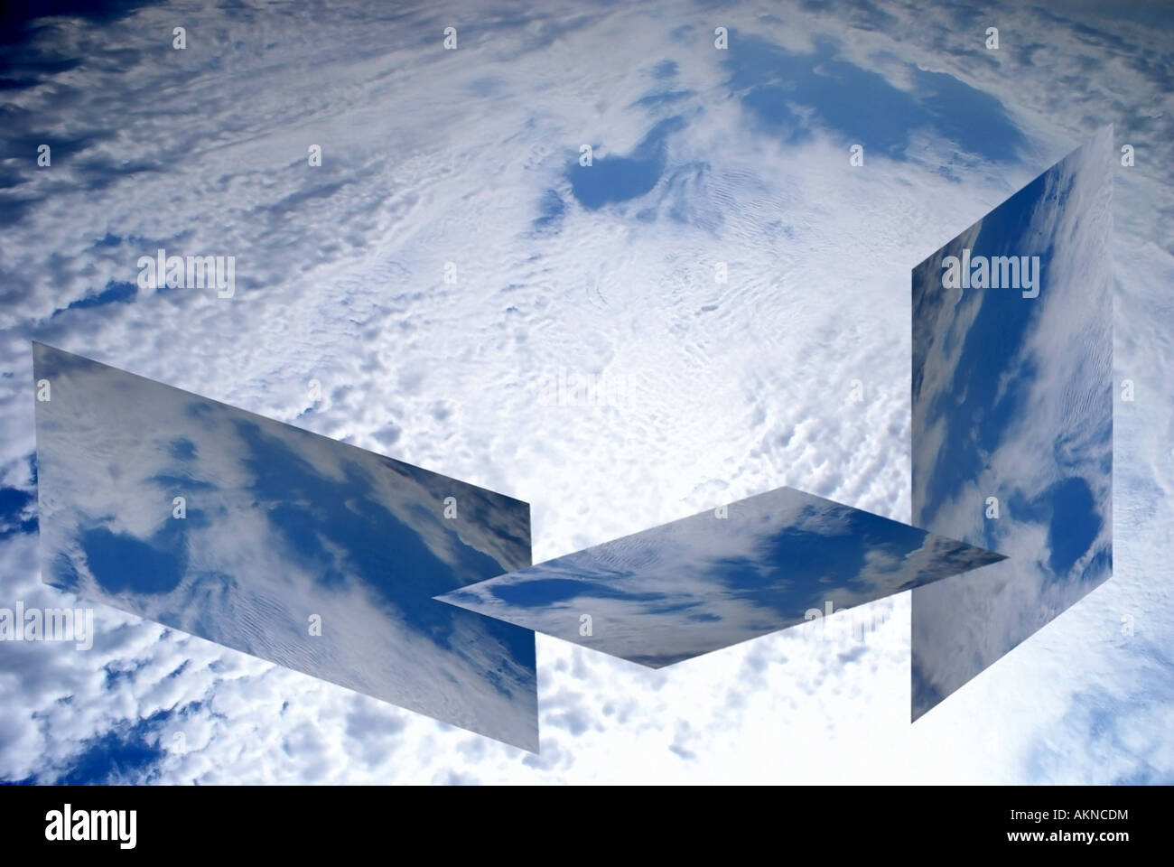 Immagini speculari nel cielo Foto Stock