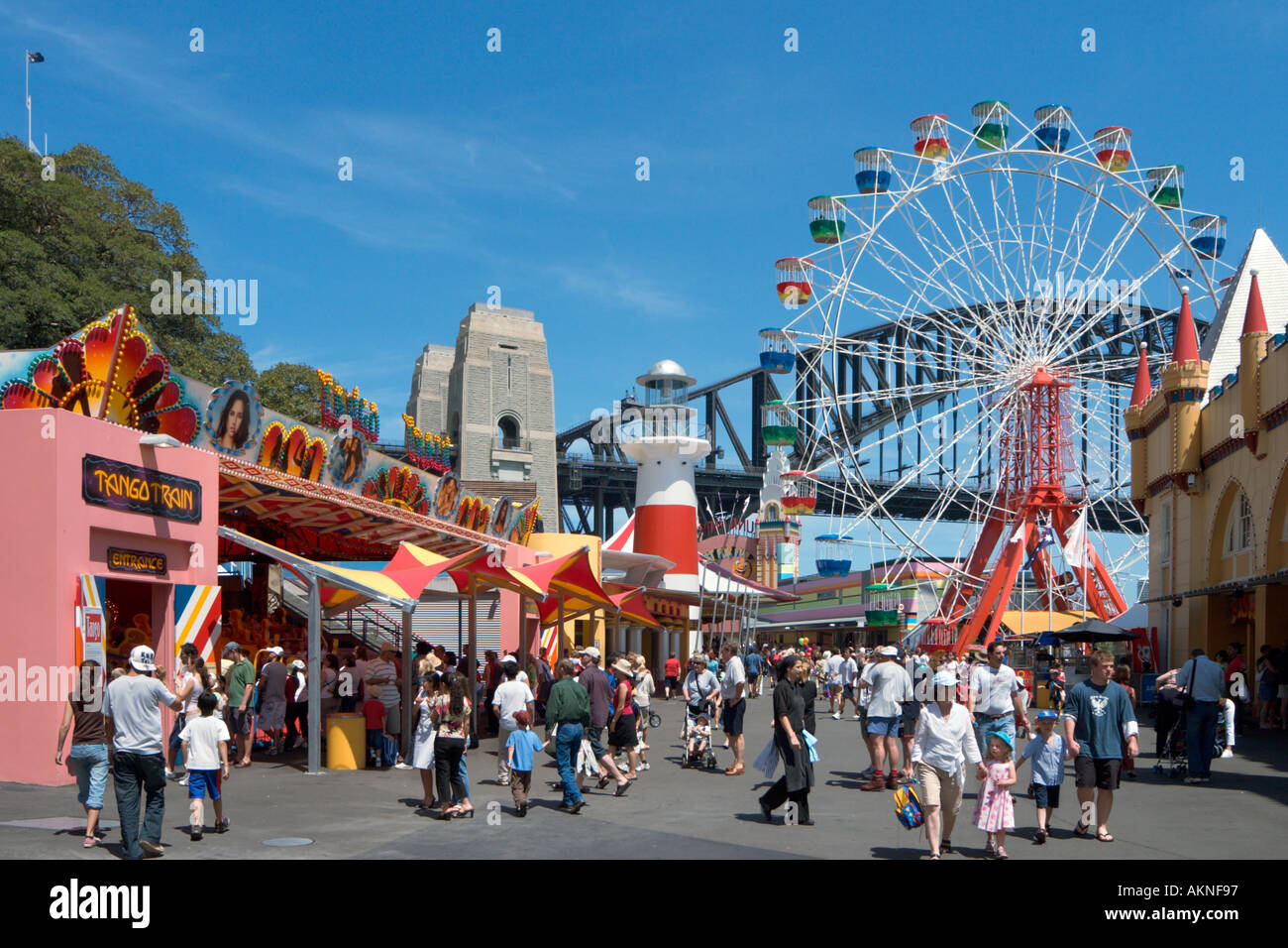 Il Luna Park con il Ponte del porto dietro, Milsons Point, Sydney, Nuovo Galles del Sud, Australia Foto Stock
