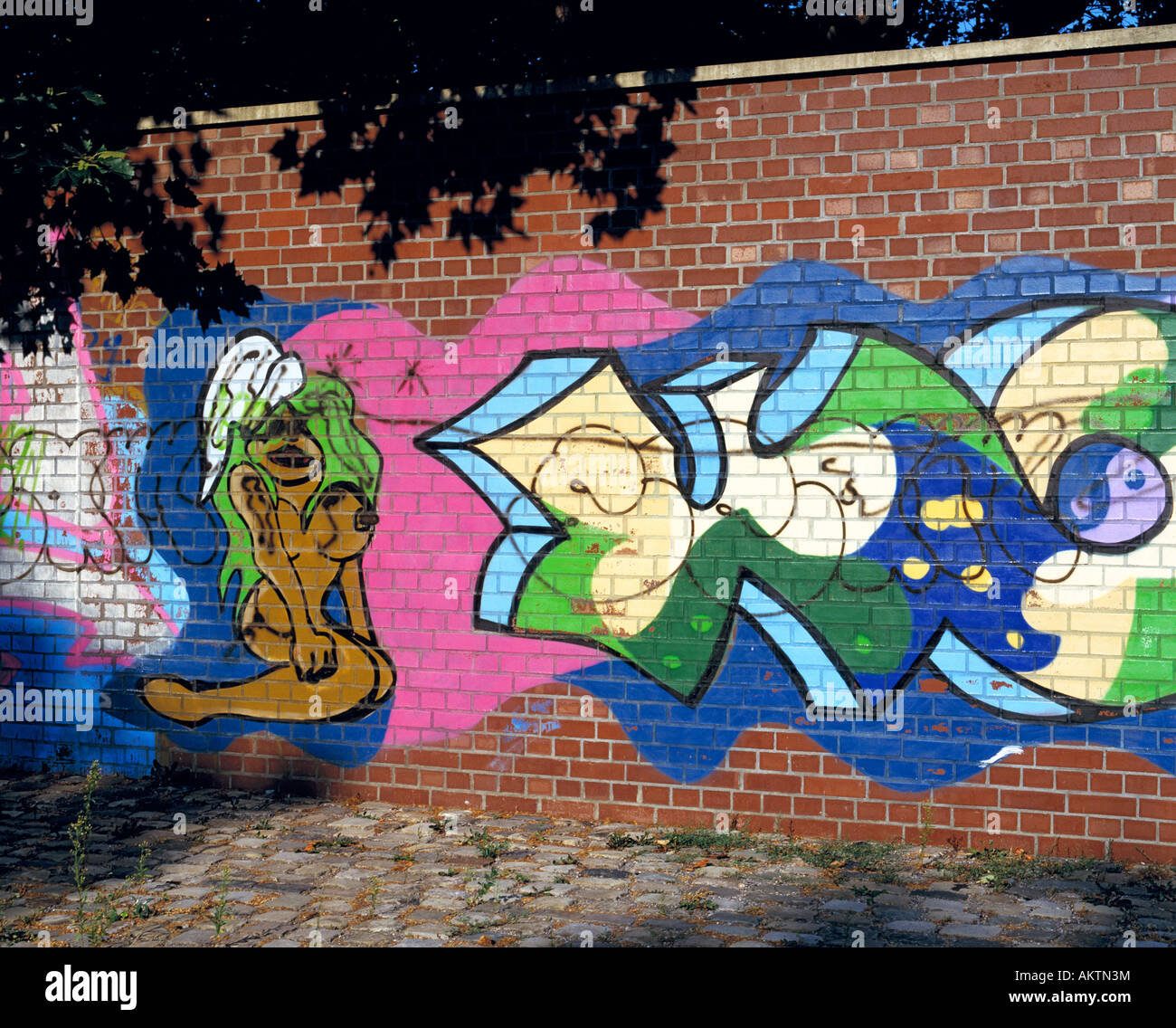 Arte, pittura, graffiti su un muro di mattoni, D-Essen, la zona della Ruhr, Renania settentrionale-Vestfalia Foto Stock