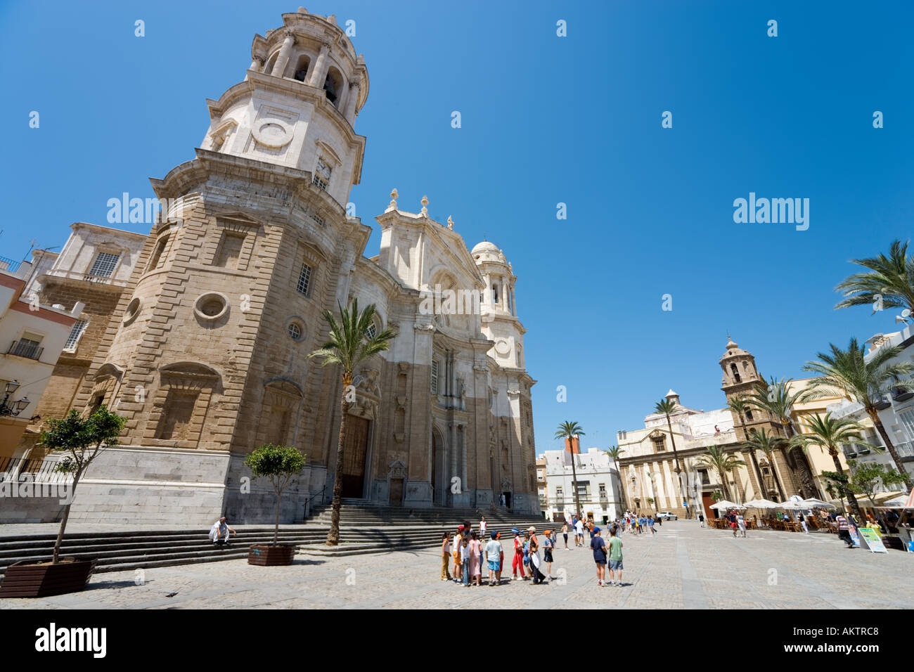 Davanti alla Cattedrale, Plaza de la Catedral, Città Vecchia, Cadice, Andalusia, Spagna Foto Stock
