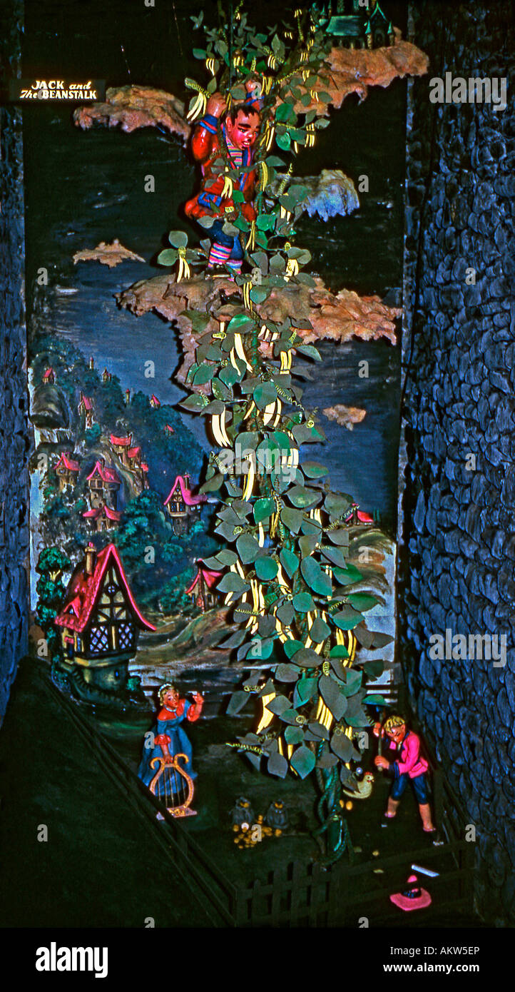 Raffigurazione del martinetto e il Beanstalk a Fairyland Caverns, Rock City Gardens, Lookout Mountain, Tennessee, Stati Uniti d'America, c. 1955 Foto Stock