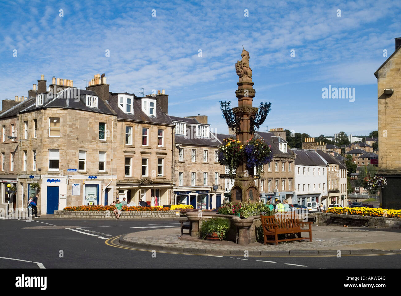 dh Unicorn Mercat attraversare JEDBURGH CONFINI Scottish Market centro città street ed edifici confine con la scozia Foto Stock