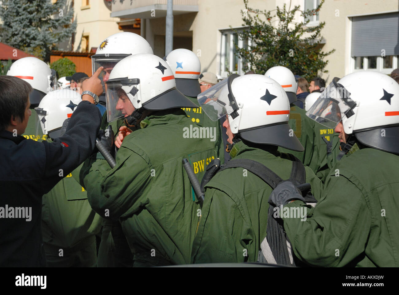 Antisommossa unità verificare una dimostrazione - Baden Wuerttemberg, Germania, Europa. Foto Stock