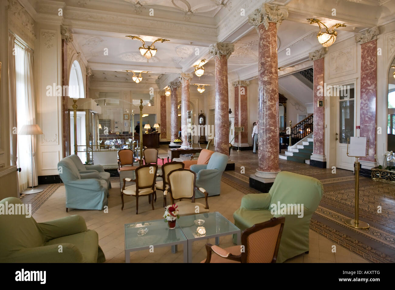 Splendida hall del Schweizerhof, Lucerna, Svizzera Foto Stock