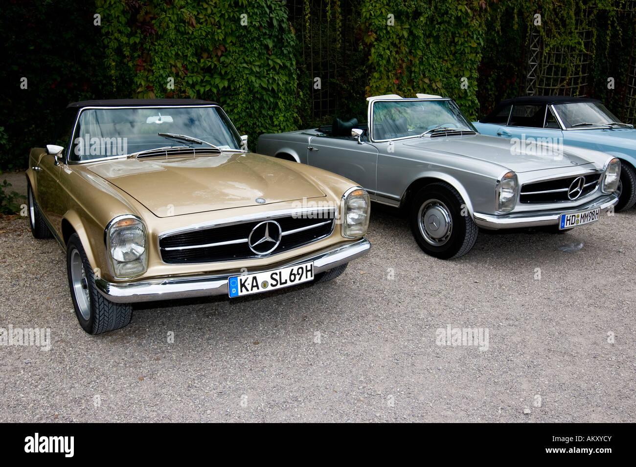 Mercedes SL Cabrio Pagode, vintage car meeting, Schwetzingen, Baden-Wuerttemberg, Germania Foto Stock