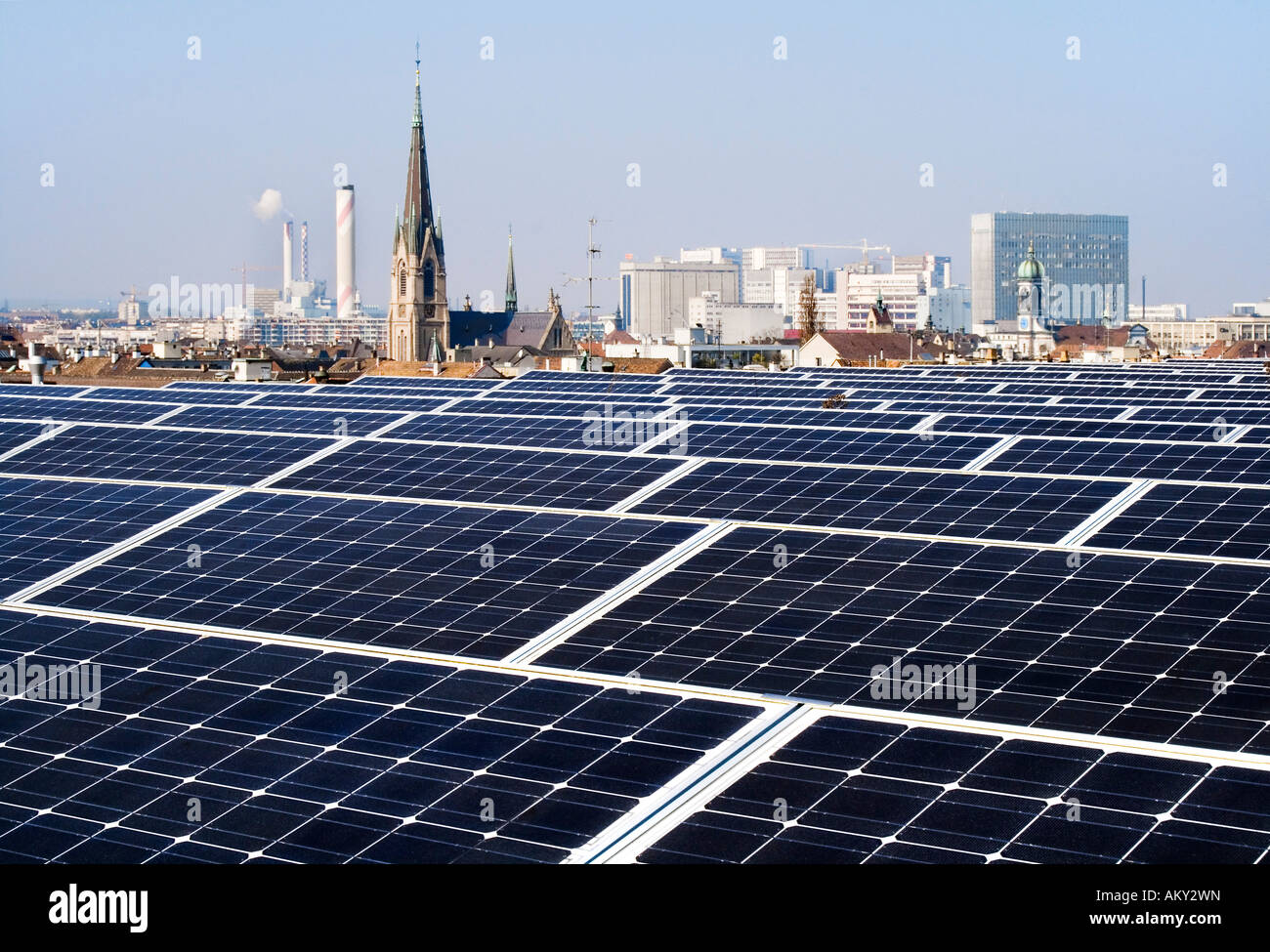 Pannelli solari, la fiera di Basilea, in Svizzera Foto Stock