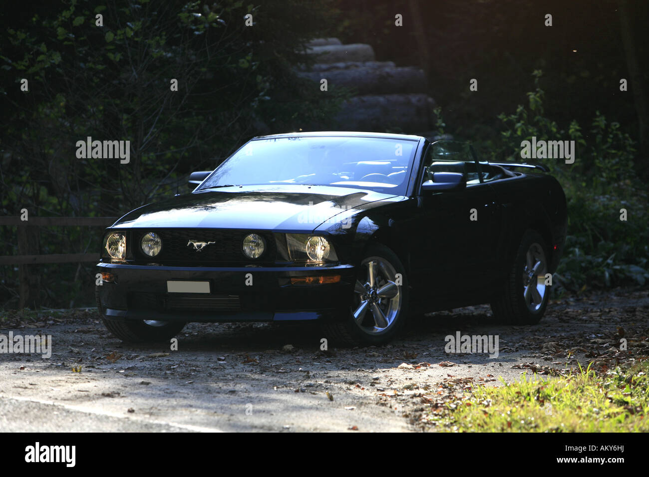 Ford Mustang GT California convertibile speciale in una giornata autunnale Foto Stock