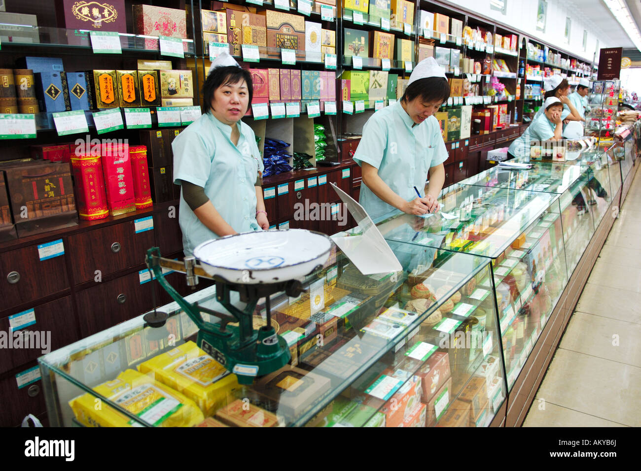 Dipartimento di tè di un supermercato a Shanghai in Cina Foto Stock