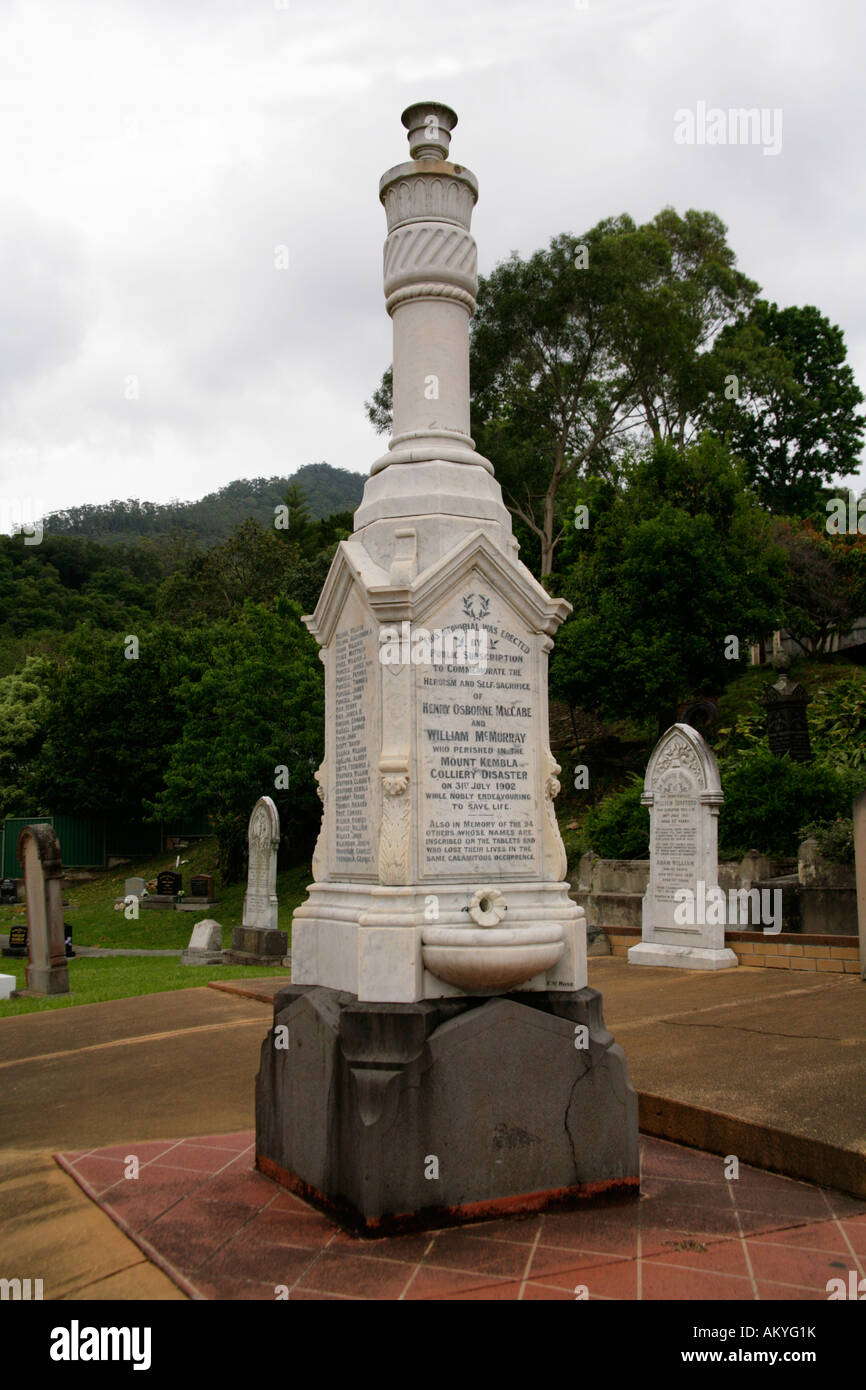 Cimitero memoriale per i 96 uomini e ragazzi uccisi nel Monte Kembla Colliery mining disaster, 31 luglio, 1902. Foto Stock