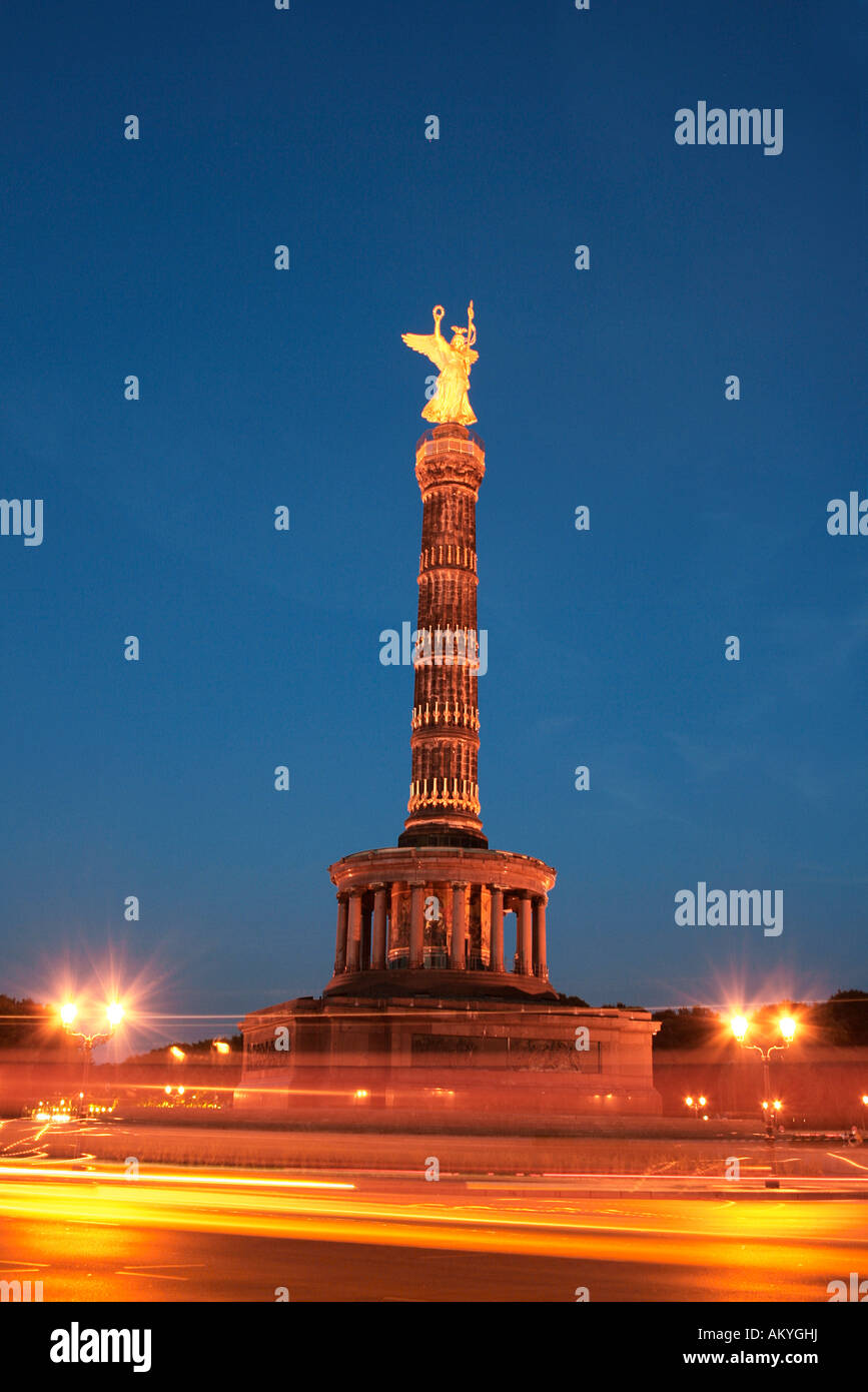 Il traffico su strada intorno alla Berlin Vittoria Colonna, Grosser Stern, Berlino, Germania Foto Stock