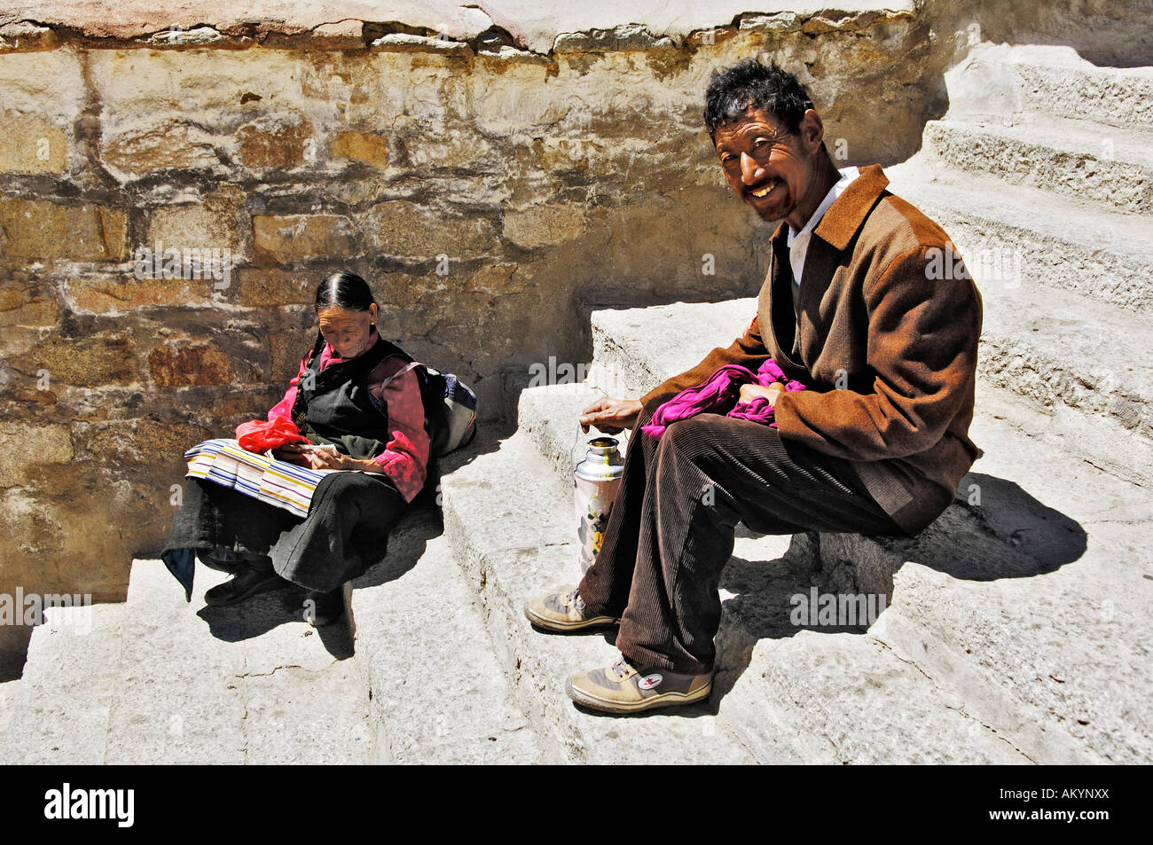 Pellegrino buddista giovane, monastero di Drepung, letteralmente riso monastero di heap, Tibet Foto Stock