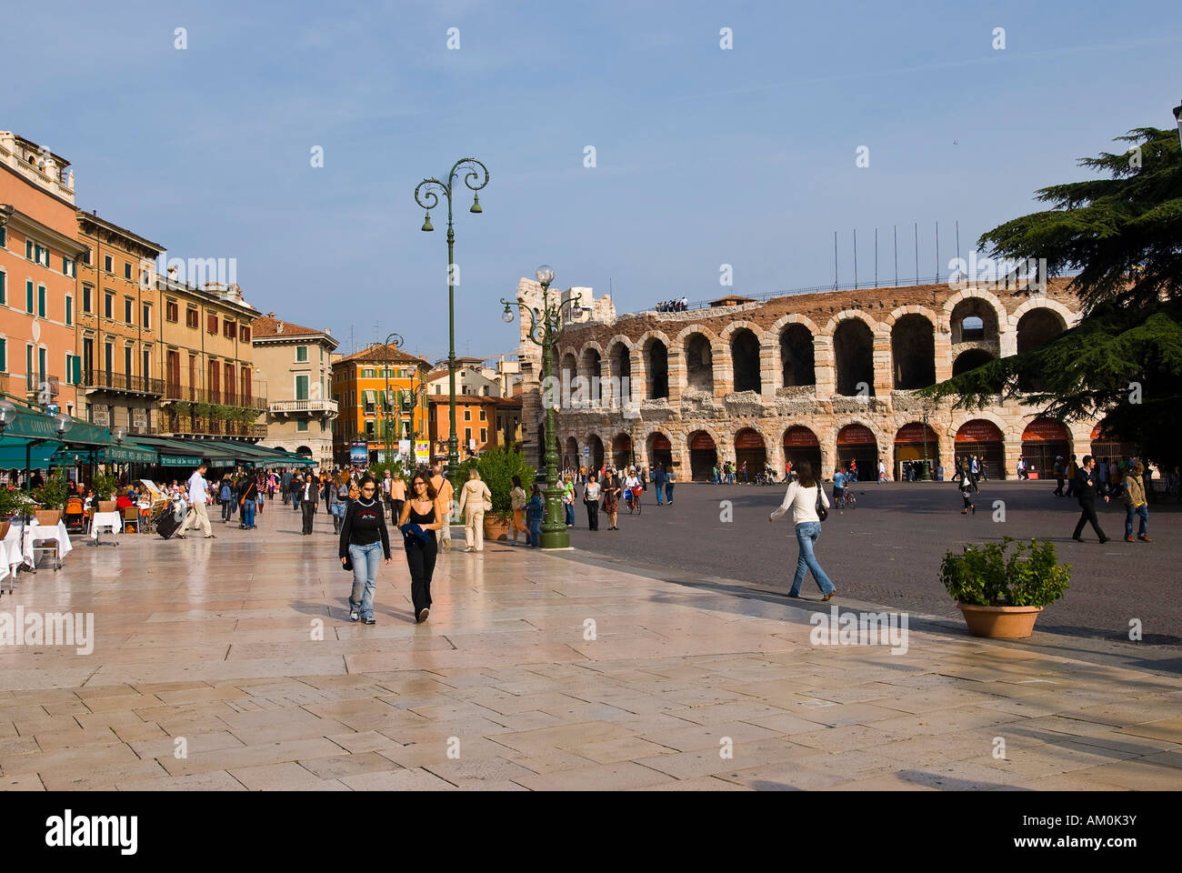 Da Piazza Bra e l'Arena di Verona, Verona, Italia Foto & Immagine Stock