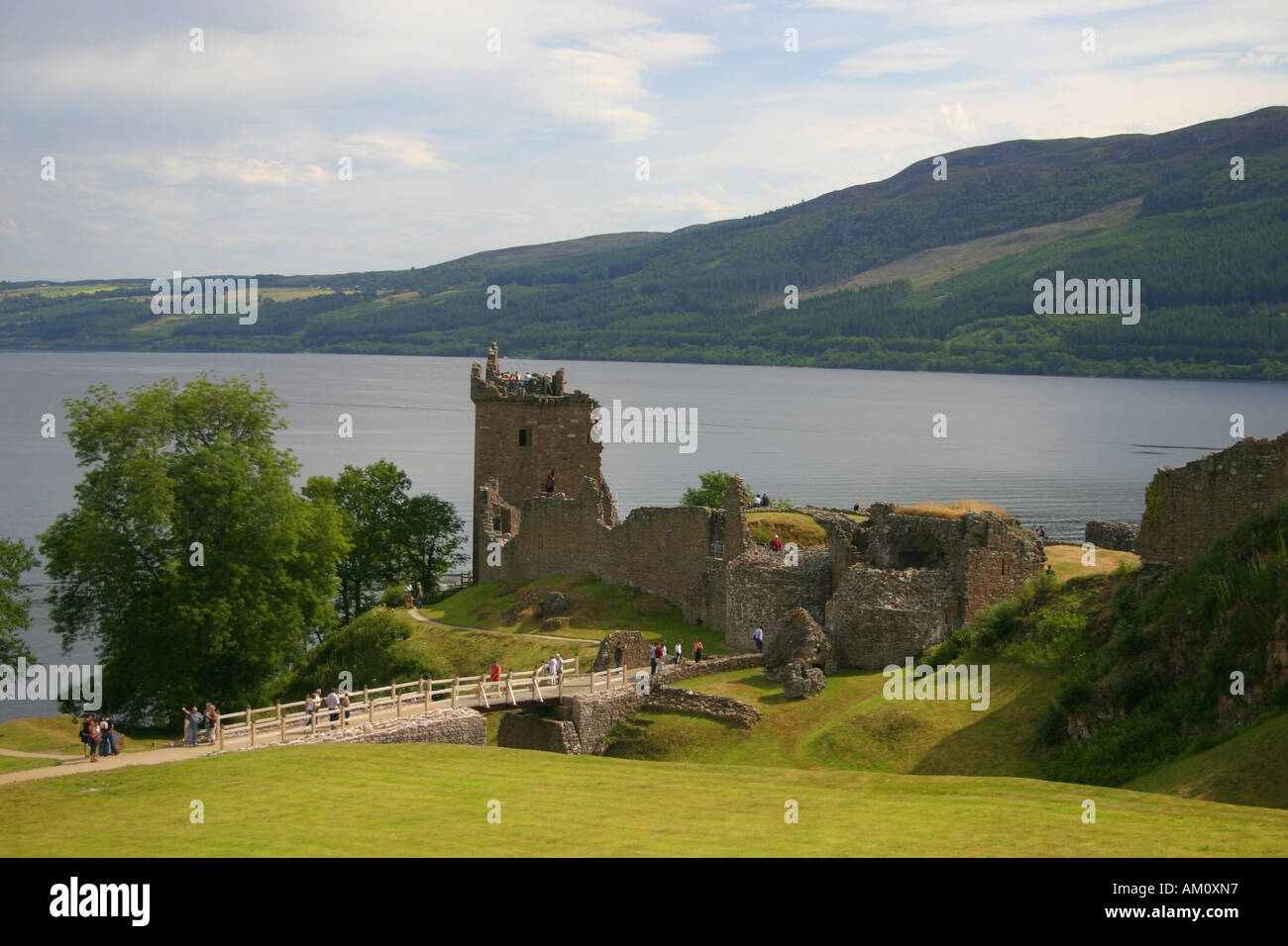 Castello Urquhart sulle rive di Loch Ness, Scozia Foto Stock