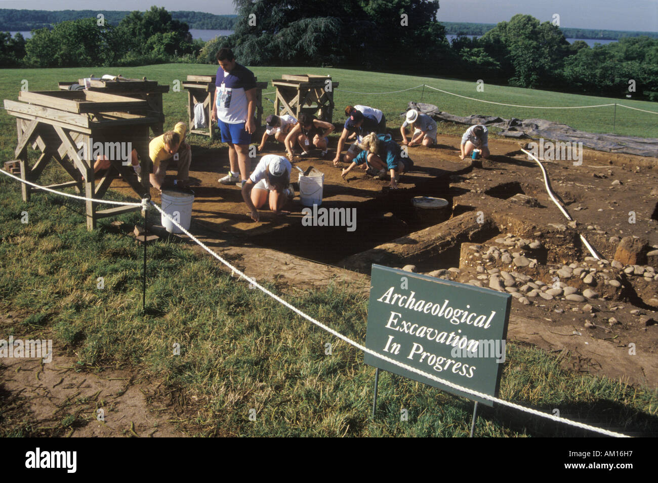 Scavi archeologici in corso a Mt Vernon casa di George Washington di Alexandria in Virginia Foto Stock