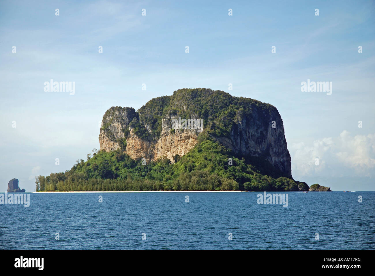 Andaman-Sea, isola nella baia di Ao Phang Nga, Thailandia, Asia Foto Stock