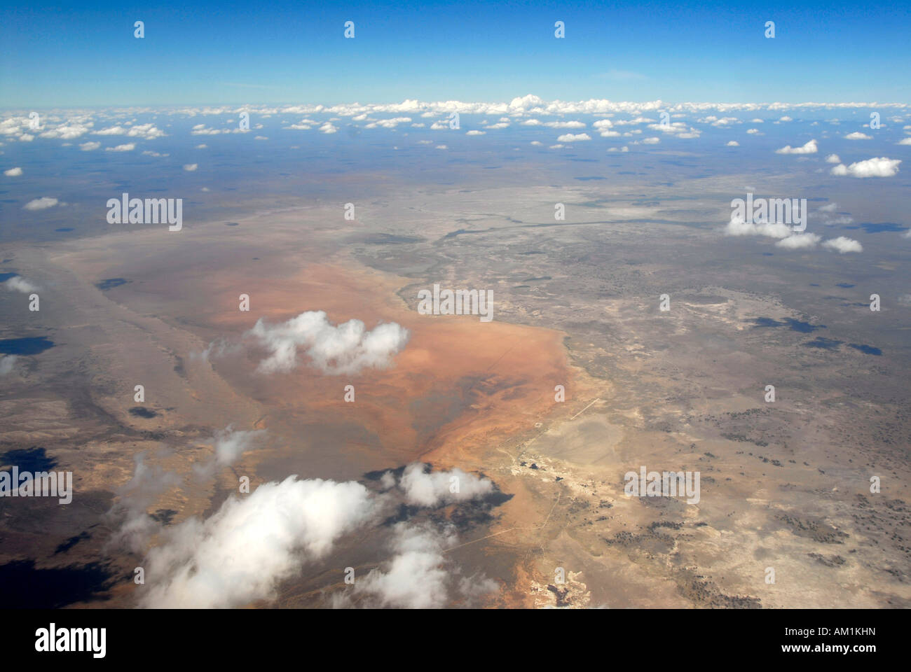 Vista in nuvole e paesaggio di Amboseli National Park in Kenya Foto Stock