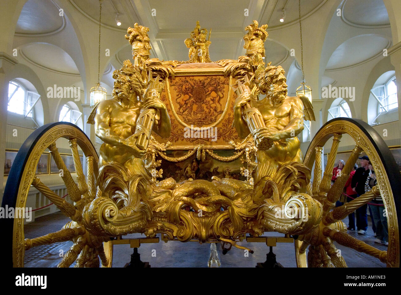 L incoronazione stato Oro in Pullman Royal Mews, Londra che è stato costruito per il re George III nel 1762 Foto Stock