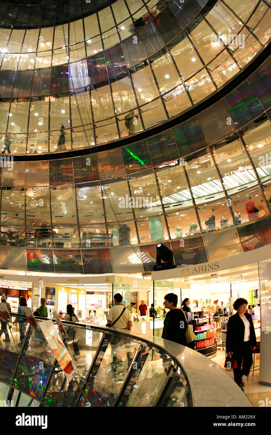 Le Galeries Lafayette, Atrium Berlino, Germania Foto Stock