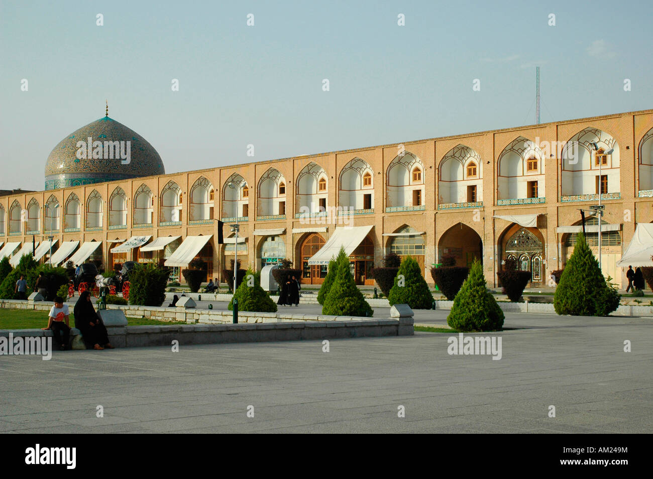 La cupola dello Sceicco Lotfollah mosque a Naqsh i JAHAN Piazza ESFAHAN Iran Foto Stock